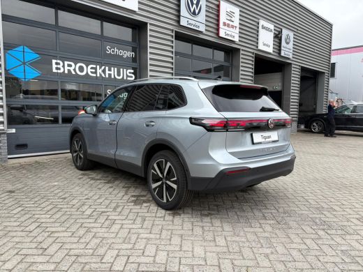 Volkswagen Tiguan 1.5 eHybrid Life Edition | Inclusief €2000,- inruilvoordeel | Trekhaak | A-uitrijcamera | Style e... ActivLease financial lease