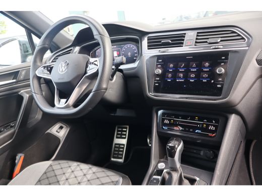 Volkswagen Tiguan Allspace 149PK 1.5 TSI R-Line Business 7p. | Achteruitrijcamera | Keyless entry | Trekhaak elektrisch uitk... ActivLease financial lease