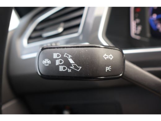 Volkswagen Tiguan Allspace 149PK 1.5 TSI R-Line Business 7p. | Achteruitrijcamera | Keyless entry | Trekhaak elektrisch uitk... ActivLease financial lease