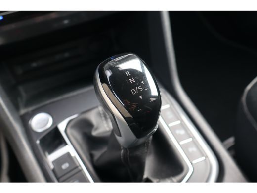 Volkswagen Tiguan Allspace 149PK 1.5 TSI R-Line Business 7p. | Achteruitrijcamera | Keyless entry | Trekhaak elektrisch uitk... ActivLease financial lease