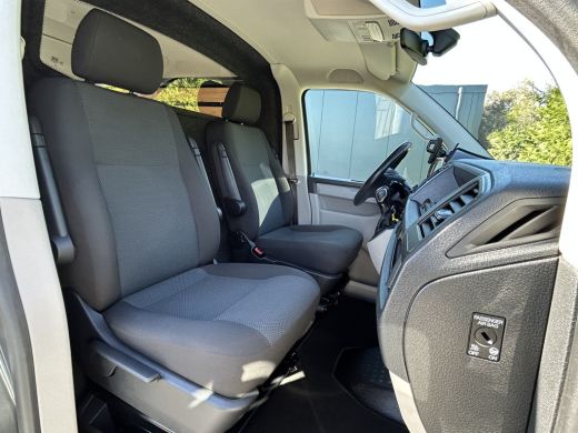 Volkswagen Transporter 2.0 TDI 150 PK HIGHLINE AUTOMAAT DSG / L2H1 / 1e EIGENAAR / UNIEK 37.581 KM !! / BPM VRIJ / AIRCO... ActivLease financial lease