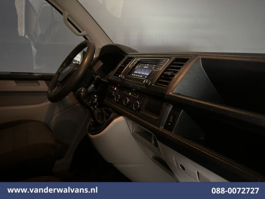 Volkswagen Transporter 2.0 TDI 150pk L2H1 Glasresteel Euro6 Airco | Imperiaal | 2500kg Trekhaak Bijrijdersbank, Sidebars... ActivLease financial lease
