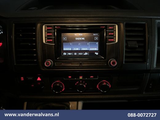Volkswagen Transporter 2.0 TDI 150pk L2H1 Glasresteel Euro6 Airco | Imperiaal | 2500kg Trekhaak Bijrijdersbank, Sidebars... ActivLease financial lease