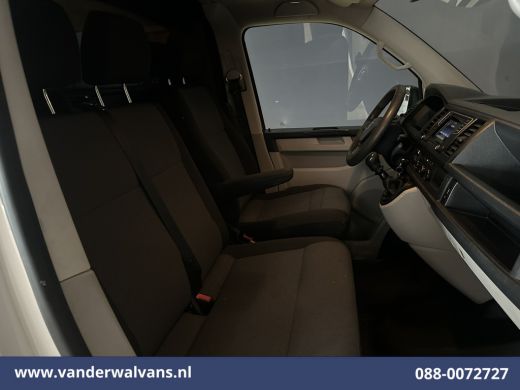 Volkswagen Transporter 2.0 TDI 150pk L2H1 Glasresteel Euro6 Airco | Imperiaal | 2500kg Trekhaak Bijrijdersbank, Sidebars... ActivLease financial lease