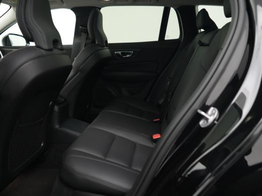 Volvo  V60 2.0 T6 Plug-in hybrid AWD Ultra Dark | Head-Up | Harman Kardon | Panoramadak | Leder | Privacy Gl... ActivLease financial lease