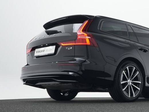 Volvo  V60 2.0 T6 Plug-in hybrid AWD Ultra Dark | Head-Up | Harman Kardon | Panoramadak | Leder | Privacy Gl... ActivLease financial lease