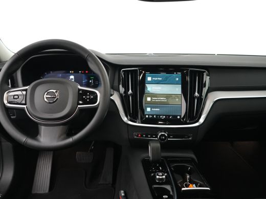 Volvo  V60 2.0 T6 Plug-in hybrid AWD Ultra Dark | Head-Up | Harman Kardon | Panoramadak | Leder | Privacy Gl... ActivLease financial lease