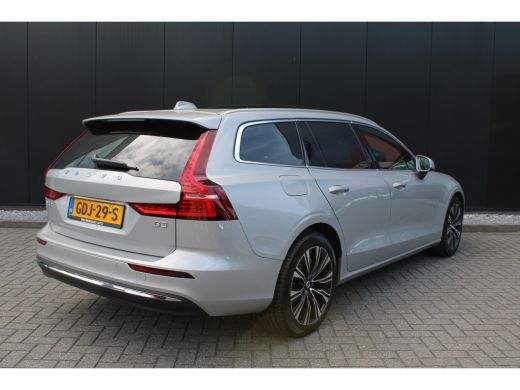 Volvo  V60 B3 Plus Bright | 18" | Panoramadak | Leder | Camera | Elektr. verst. stoelen | Keyless | Adaptiev... ActivLease financial lease
