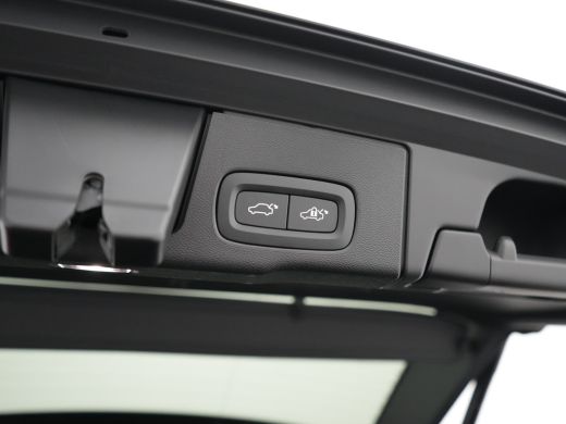 Volvo  XC60 B4 Ultimate Bright | BTW-auto | Head-Up | Harman Kardon | Panoramadak | 360° Camera | Lederen Das... ActivLease financial lease