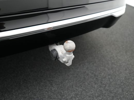 Volvo  XC60 B4 Ultimate Bright | BTW-auto | Head-Up | Harman Kardon | Panoramadak | 360° Camera | Lederen Das... ActivLease financial lease