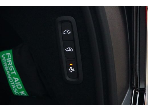 Volvo  XC90 2.0 T8 Plug-in hybrid AWD Ultra Dark | Nieuwe auto | 8 km | Luchtvering | Bowers & Wilkins | 360°... ActivLease financial lease
