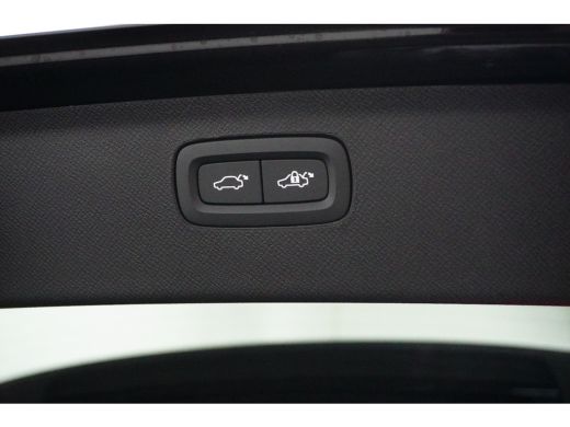 Volvo  XC90 2.0 T8 Plug-in hybrid AWD Ultra Dark | Nieuwe auto | 8 km | Luchtvering | Bowers & Wilkins | 360°... ActivLease financial lease