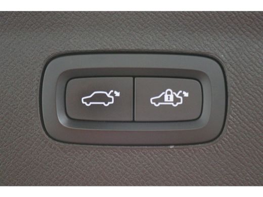 Volvo  XC90 2.0 T8 Recharge Long Range AWD R-Design 7p. Panoramadak, Luchtvering, Bower & Wilkens, 360° Camer... ActivLease financial lease