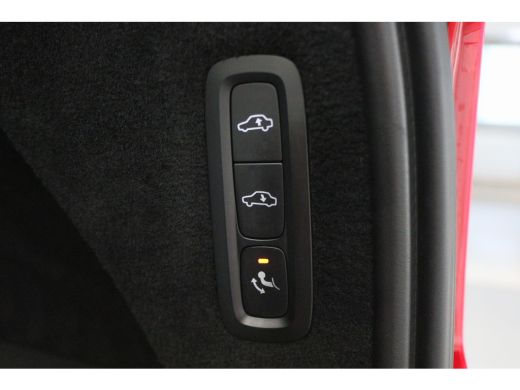 Volvo  XC90 2.0 T8 Recharge Long Range AWD R-Design 7p. Panoramadak, Luchtvering, Bower & Wilkens, 360° Camer... ActivLease financial lease