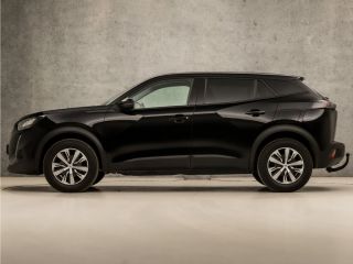 Peugeot 2008 1.2 PureTech Sport (APPLE CARPLAY, GROOT NAVI, GETINT GLAS, TREKHAAK, PARKEERSENSOREN, SPORTSTOEL...