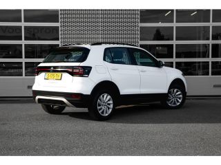 Volkswagen T-Cross 1.0 96PK TSI Life | 'App-Connect' draadlozen smartphone integratie | Airco | Airconditioning, han... Volkswagen T-Cross 1.0 96PK TSI Life | 'App-Connect' draadlozen smartphone integratie | Airco | Airconditioning, han...