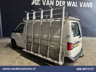 Volkswagen Transporter 2.0 TDI 150pk L2H1 Glasresteel Euro6 Airco | Imperiaal | 2500kg Trekhaak Bijrijdersbank, Sidebars... Volkswagen Transporter 2.0 TDI 150pk L2H1 Glasresteel Euro6 Airco | Imperiaal | 2500kg Trekhaak Bijrijdersbank, Sidebars...