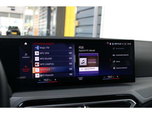 BMW 3 Serie Touring 320e | Facelift | 18 inch | Carplay | ActivLease financial lease