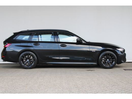 BMW 3 Serie Touring 320e | Facelift | 18 inch | Carplay | ActivLease financial lease