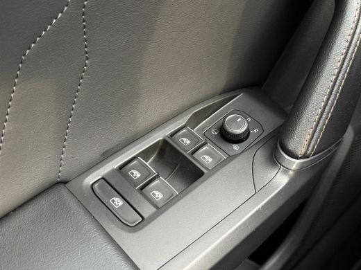 CUPRA Leon Sportstourer 1.4 e-Hybrid Business | CarPlay | Cruise | LED | DAB+ | Keyless | Sfeerverlichting | 18 inch ActivLease financial lease