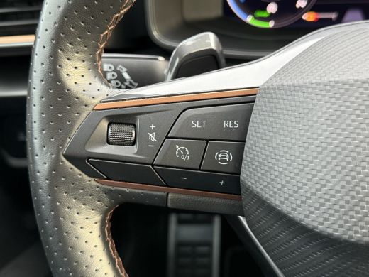 CUPRA Leon Sportstourer 1.4 e-Hybrid Business | CarPlay | Cruise | LED | DAB+ | Keyless | Sfeerverlichting | 18 inch ActivLease financial lease
