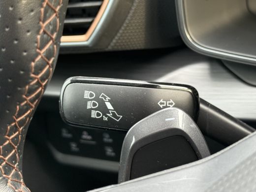 CUPRA Leon Sportstourer 1.4 e-Hybrid Business | CarPlay | Cruise | LED | DAB+ | Keyless | Sfeerverlichting | 18 inch ActivLease financial lease