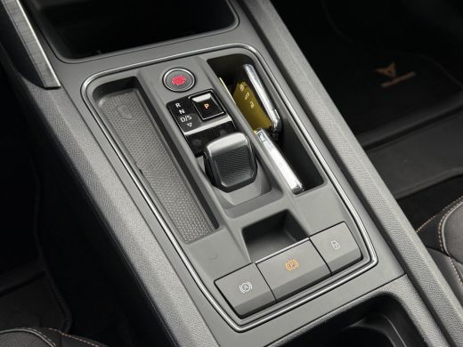 CUPRA Leon Sportstourer 1.4 e-Hybrid Business | CarPlay | Cruise | LED | DAB+ | Keyless | Sfeerverlichting | 18 inch ActivLease financial lease