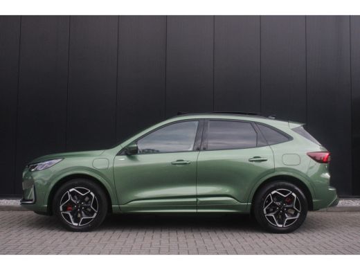 Ford Kuga 2.5 PHEV ST-Line X | Nieuw model | 2100kg trekgewicht | Panoramadak | Trekhaak | 19'' Winter-pack... ActivLease financial lease