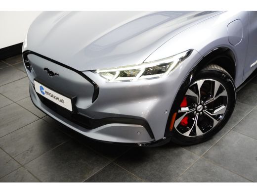 Ford Mustang Mach-E Mach-E Extended AWD 98 kWh | PREMIUM | Pano-dak | B&O Audio | Memory stoel | 360 Camera | Technol... ActivLease financial lease