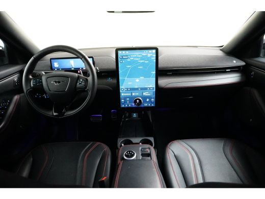 Ford Mustang Mach-E Mach-E Extended AWD 98 kWh | PREMIUM | Pano-dak | B&O Audio | Memory stoel | 360 Camera | Technol... ActivLease financial lease