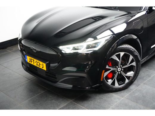 Ford Mustang Mach-E Mach-E Extended AWD 98 kWh | Pano-dak | B&O Audio | Memory stoel | 360 Camera | Technology pack+ ... ActivLease financial lease