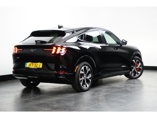 Ford Mustang Mach-E Mach-E Extended AWD 98 kWh | Pano-dak | B&O Audio | Memory stoel | 360 Camera | Technology pack+ ... ActivLease financial lease