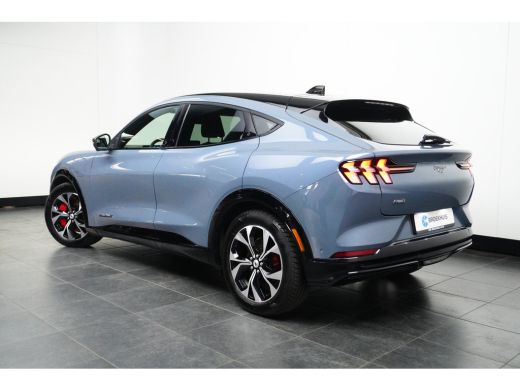 Ford Mustang Mach-E Mach-E Extended AWD 98 kWh | Unieke Kleur! | Pano-dak | B&O Audio | Memory stoel | 360 Camera | T... ActivLease financial lease