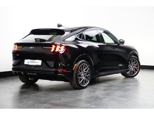 Ford Mustang Mach-E Mach-E Mustang GT Extended AWD 98 kWh | Pano-dak | Kleur Zwart Zeldzaam! B&O Audio | 360 Camera |... ActivLease financial lease