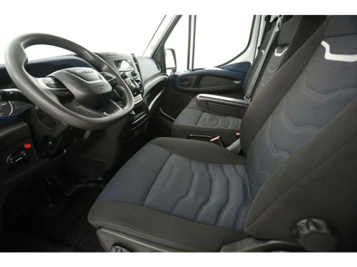 Iveco Daily 35 S14 2.3D L2H2 | Automaat | 3500KG Trekgew. | Trekh. | Airco | Cruise | 3-Zits ActivLease financial lease
