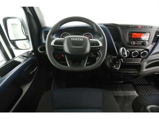 Iveco Daily 35 S14 2.3D L2H2 | Automaat | 3500KG Trekgew. | Trekh. | Airco | Cruise | 3-Zits ActivLease financial lease