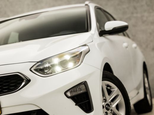 Kia Ceed Sportswagon 1.0 T-GDi Dynamic Sport Automaat (APPLE CARPLAY, GROOT NAVI, CLIMATE, CAMERA, GETINT GLAS, PORTST... ActivLease financial lease