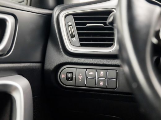 Kia Ceed Sportswagon 1.0 T-GDi Dynamic Sport Automaat (APPLE CARPLAY, GROOT NAVI, CLIMATE, CAMERA, GETINT GLAS, PORTST... ActivLease financial lease