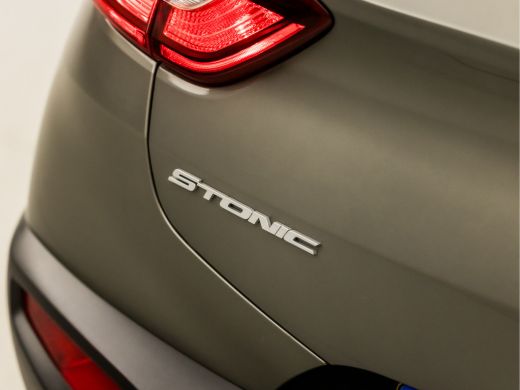 Kia Stonic 1.0 T-GDi MHEV ComfortLine (APPLE CARPLAY, GROOT NAVI, ADAPTIVE CRUISE, TREKHAAK, PARKEERSENSOREN... ActivLease financial lease