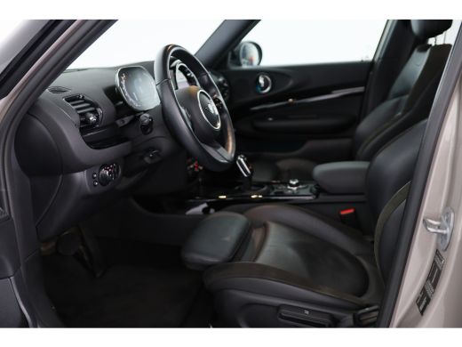 Mini Clubman 1.5 Cooper Classic | Automaat | Dealer Onderhouden | Panoramadak | Navigatie | Keyless | Stoelver... ActivLease financial lease