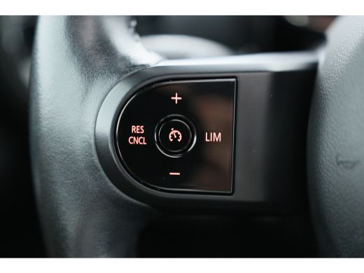 Mini Clubman 1.5 Cooper Classic | Automaat | Dealer Onderhouden | Panoramadak | Navigatie | Keyless | Stoelver... ActivLease financial lease