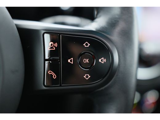 Mini Clubman 1.5 Cooper Classic | Automaat | Dealer Onderhouden | Panoramadak | Navigatie | Keyless | Stoelver... ActivLease financial lease