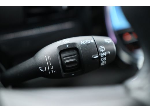 Mini Clubman 1.5 Cooper Classic | Automaat | Dealer Onderhouden | Panoramadak | Navigatie | Keyless | Stoelver... ActivLease financial lease