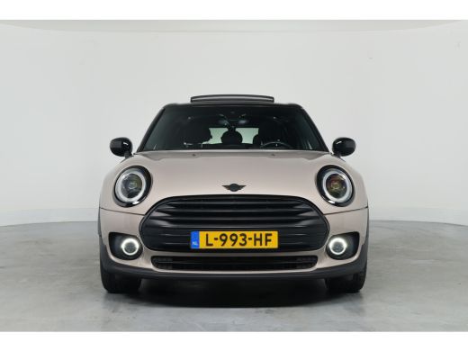 Mini Clubman 1.5 Cooper Classic | Automaat | Dealer Onderhouden | Panoramadak | Navigatie | Keyless | Stoelver... ActivLease financial lease