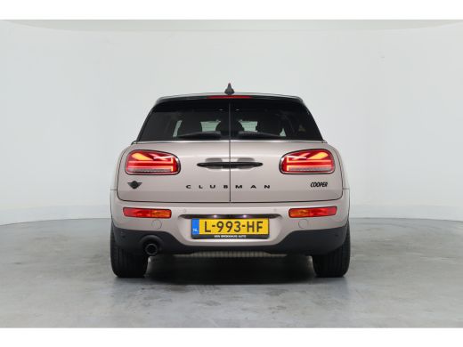 Mini Clubman 1.5 Cooper Classic | Automaat | Dealer Onderhouden | Panoramadak | Navigatie | Keyless | Stoelver... ActivLease financial lease