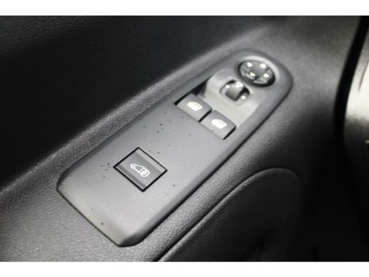 Opel Combo-e 50kWh | NAVI | TREKHAAK | CAMERA | CARPLAY | 6,9% RENTE FINANCIAL LEASE! ActivLease financial lease