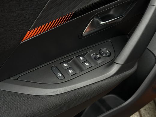 Peugeot 2008 1.2 PureTech 100 Active Metallic | App Connect ActivLease financial lease