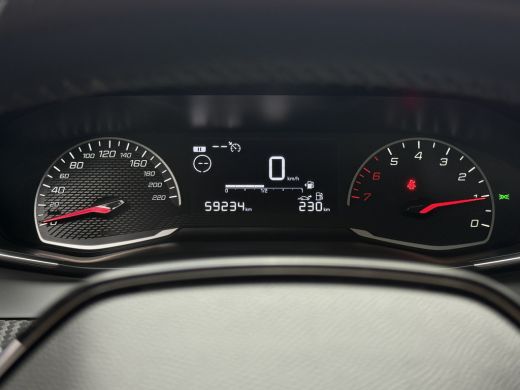 Peugeot 2008 1.2 PureTech 100 Active Metallic | App Connect ActivLease financial lease