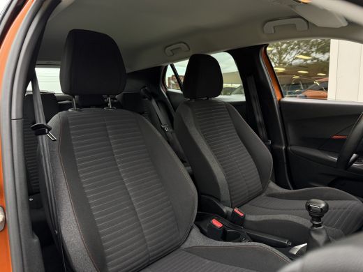 Peugeot 2008 1.2 PureTech 100 Active Metallic | App Connect ActivLease financial lease