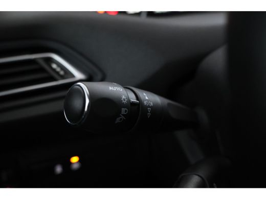 Peugeot 308 SW 1.2 PureTech Allure Navigatie, Cliamte, Lmv, ActivLease financial lease